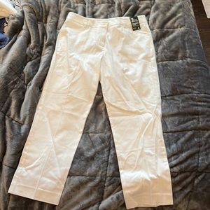 NY&C: 7th Avenue Straight Crop Pant Sits Just Below Waist 
Sateen White - size 4